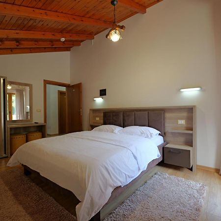 Hotel Sofo Dukat Экстерьер фото