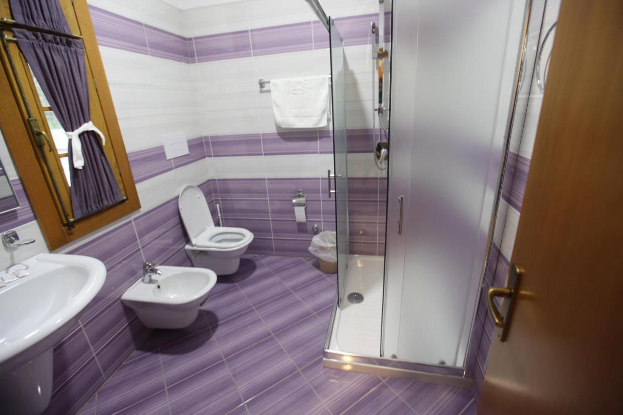 Hotel Sofo Dukat Экстерьер фото
