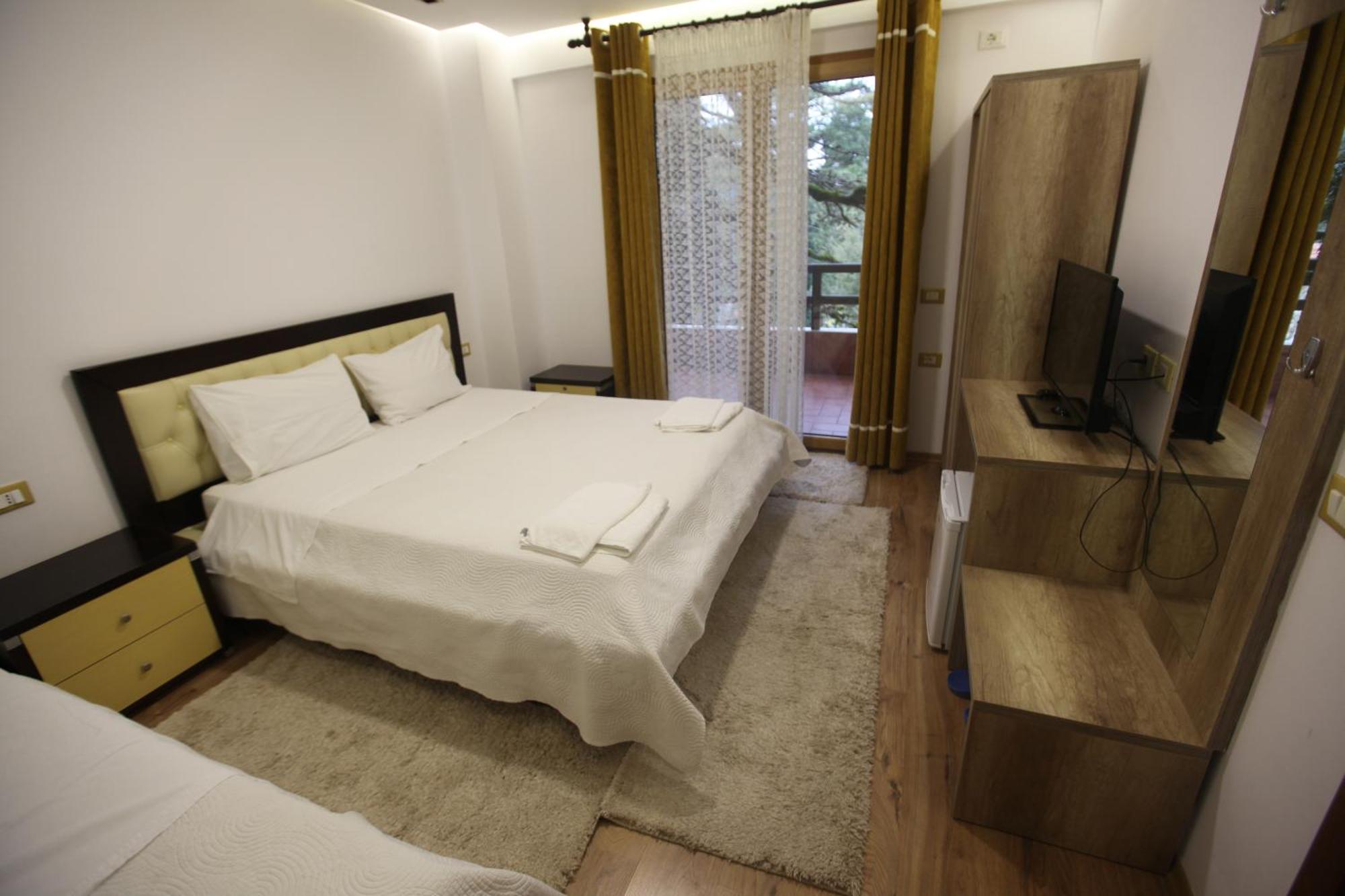Hotel Sofo Dukat Экстерьер фото