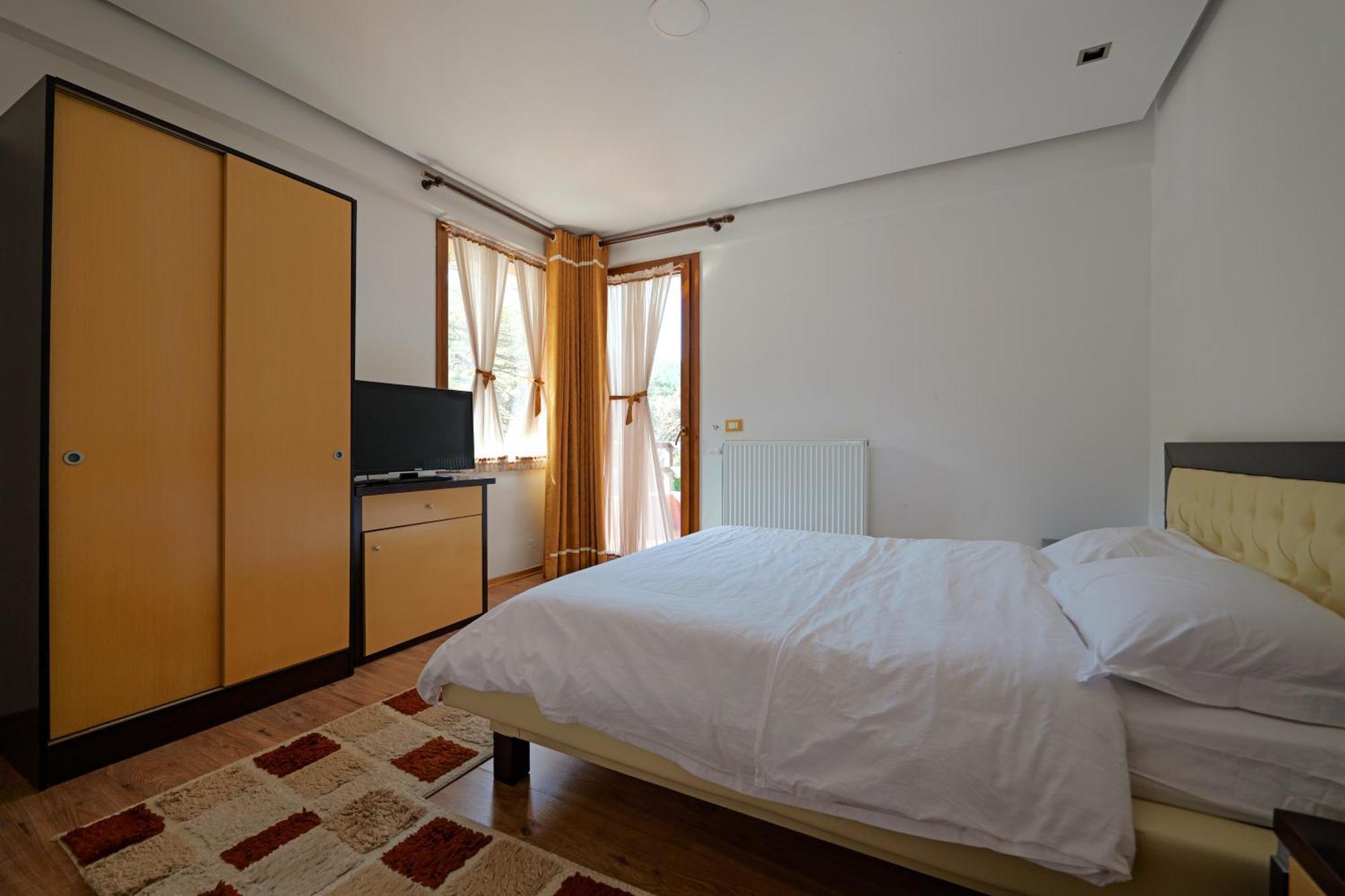 Hotel Sofo Dukat Экстерьер фото